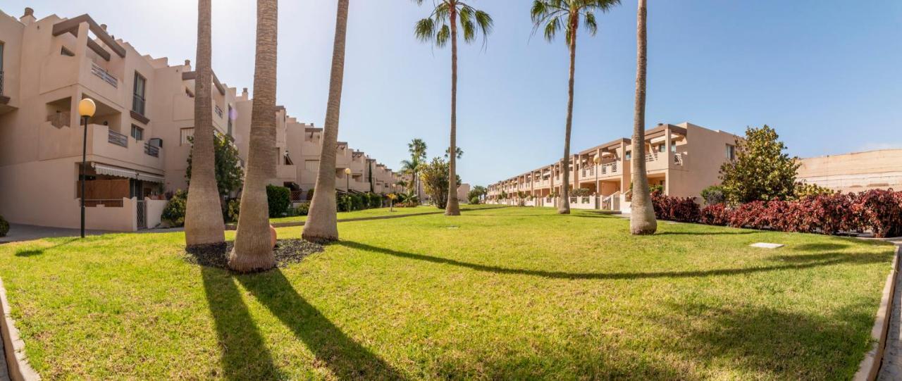 Homeforguest Apartamento En La Tejita Con Piscina, Terraza Y Wifi 格拉纳迪利亚-德阿沃纳 外观 照片